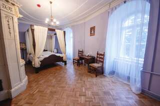 Отель Jaunpils Castle Jaunpils Двухместный номер с 1 кроватью и общей ванной комнатой-6