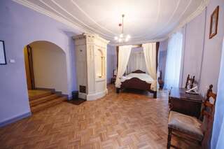 Отель Jaunpils Castle Jaunpils Двухместный номер с 1 кроватью и общей ванной комнатой-7